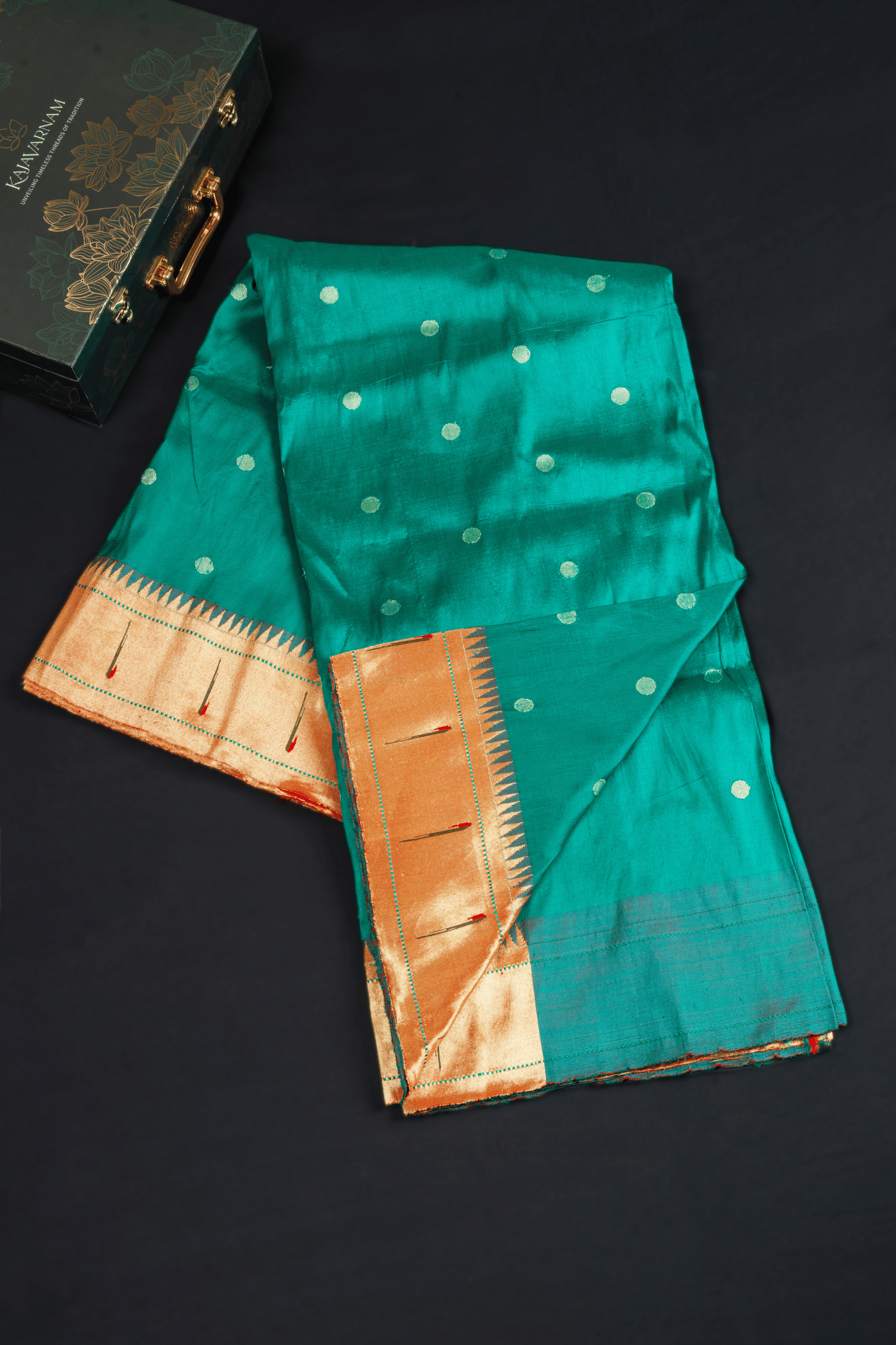 Paithani Saree with Single Muniya Border 