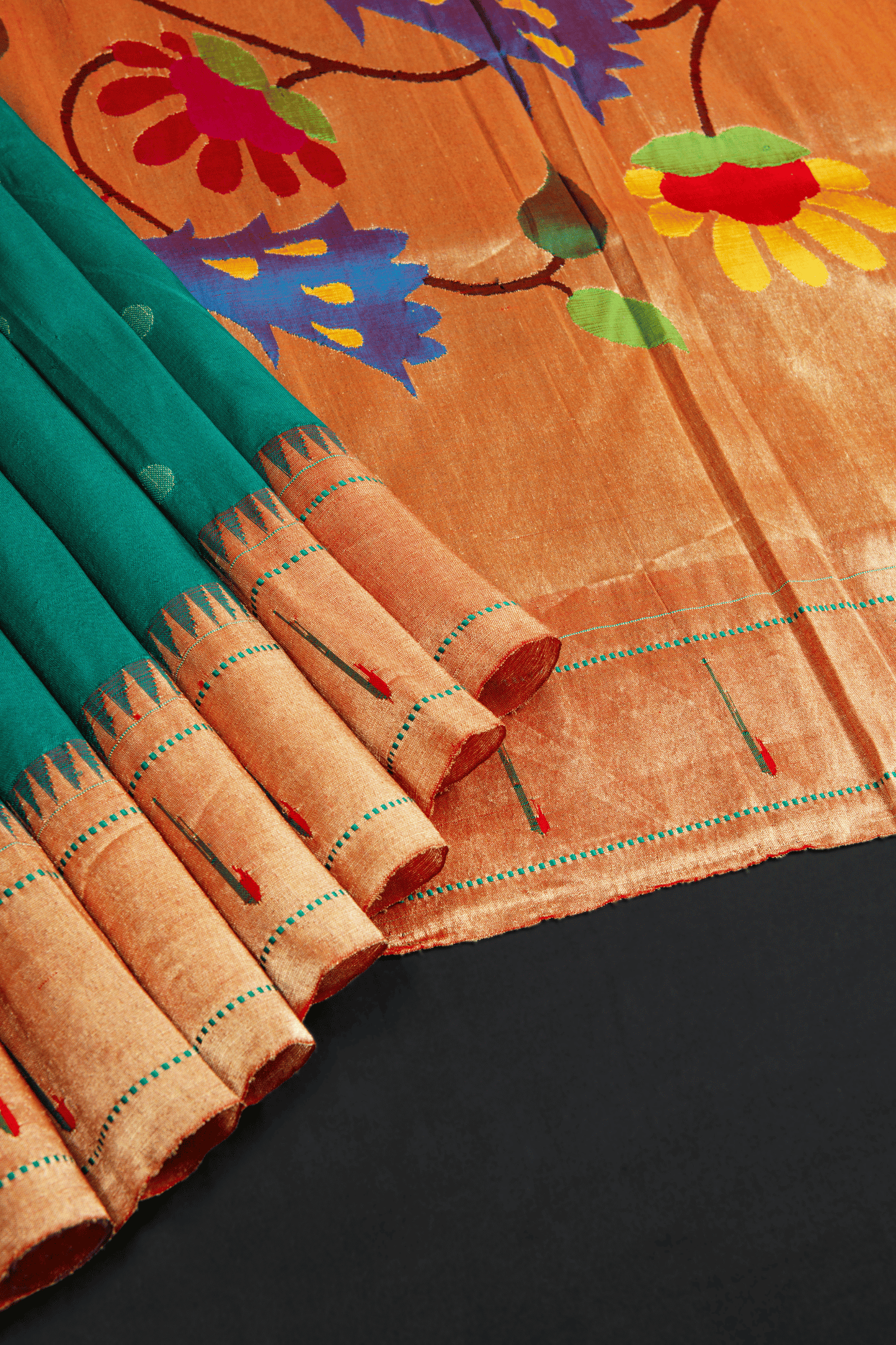 Paithani Saree with Single Muniya Border