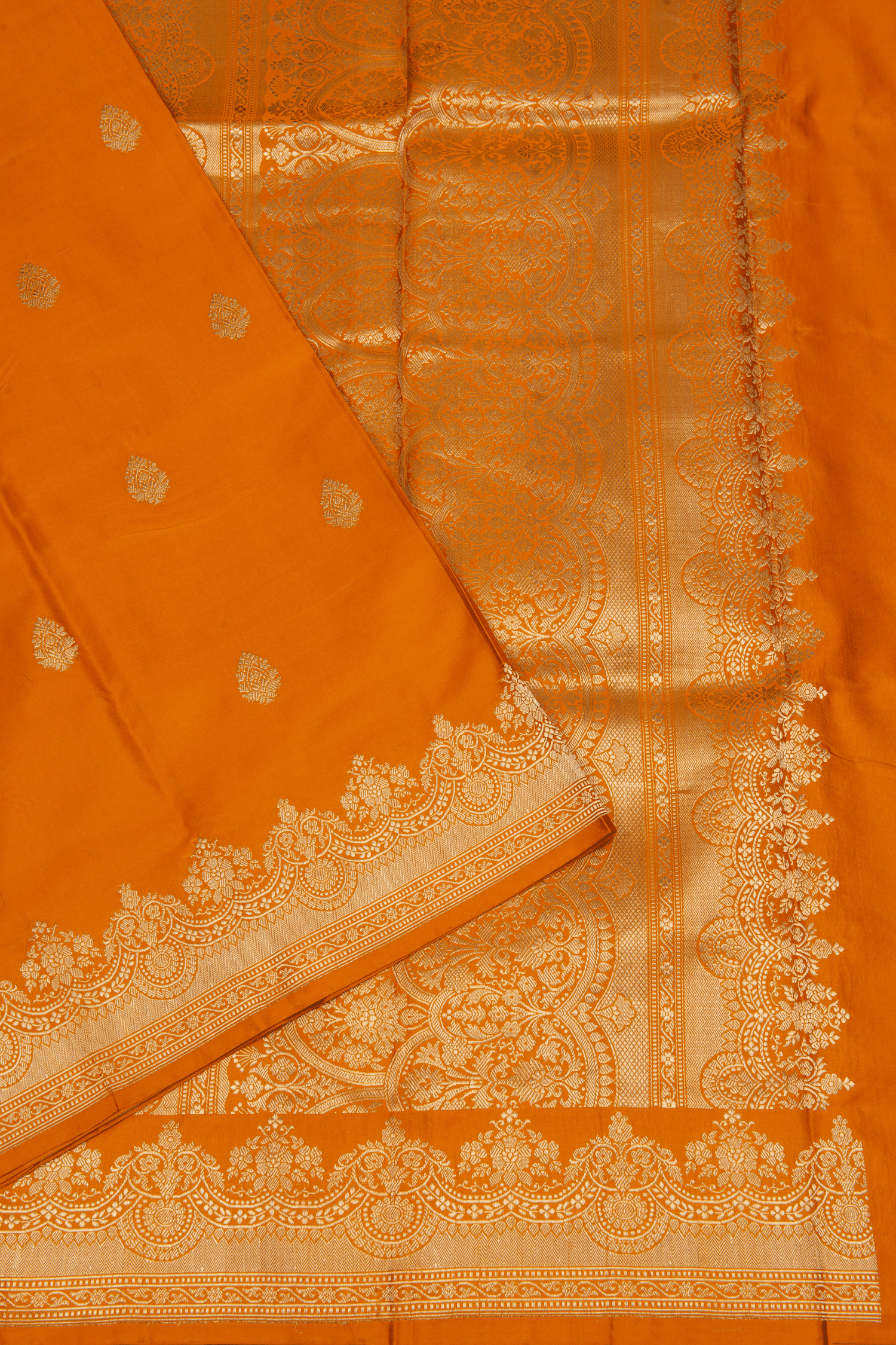 Mushroo Saree 